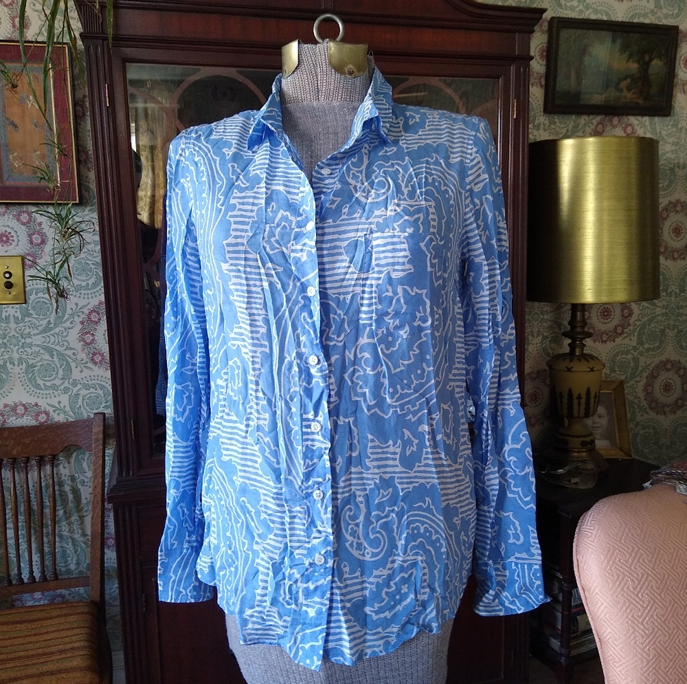 J CREW Light Blue And White Patterned Button Down Shirt